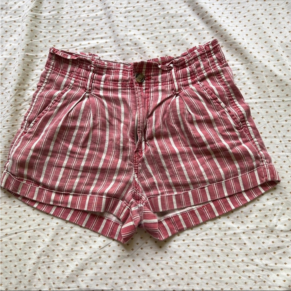 American Eagle Striped High Rise Linen Blend Shorts